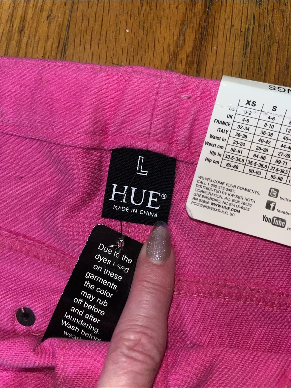NWT Hue Bright Pink Denim Leggings Size Large - Picture 2 of 7